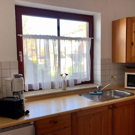 Ferienwohnung-Klaus-Stoertebeker-Mit-Sonnenterrasse-Garten-Zwischen-Strand-Wald-Und-Wiese Gustow  Dış mekan fotoğraf