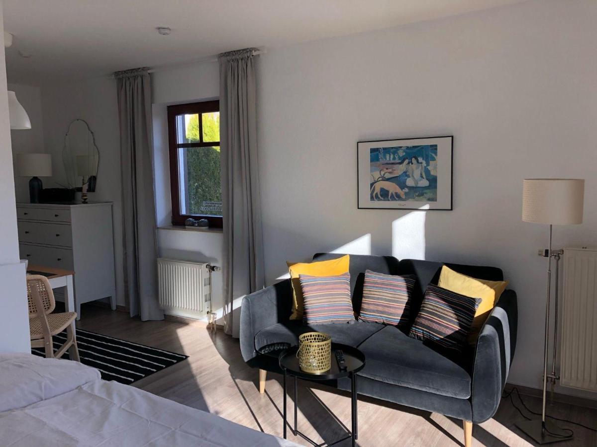Ferienwohnung-Klaus-Stoertebeker-Mit-Sonnenterrasse-Garten-Zwischen-Strand-Wald-Und-Wiese Gustow  Dış mekan fotoğraf
