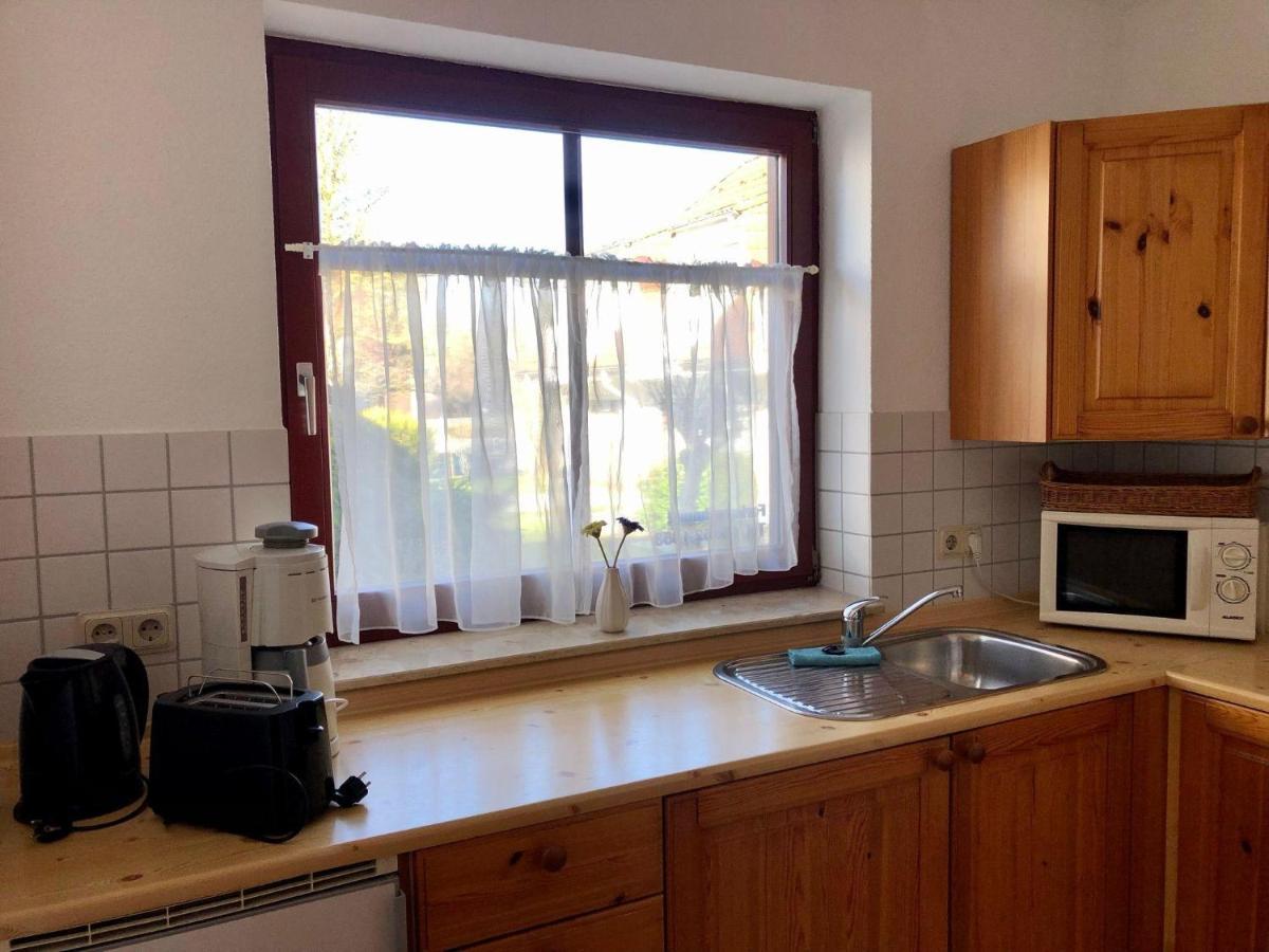 Ferienwohnung-Klaus-Stoertebeker-Mit-Sonnenterrasse-Garten-Zwischen-Strand-Wald-Und-Wiese Gustow  Dış mekan fotoğraf