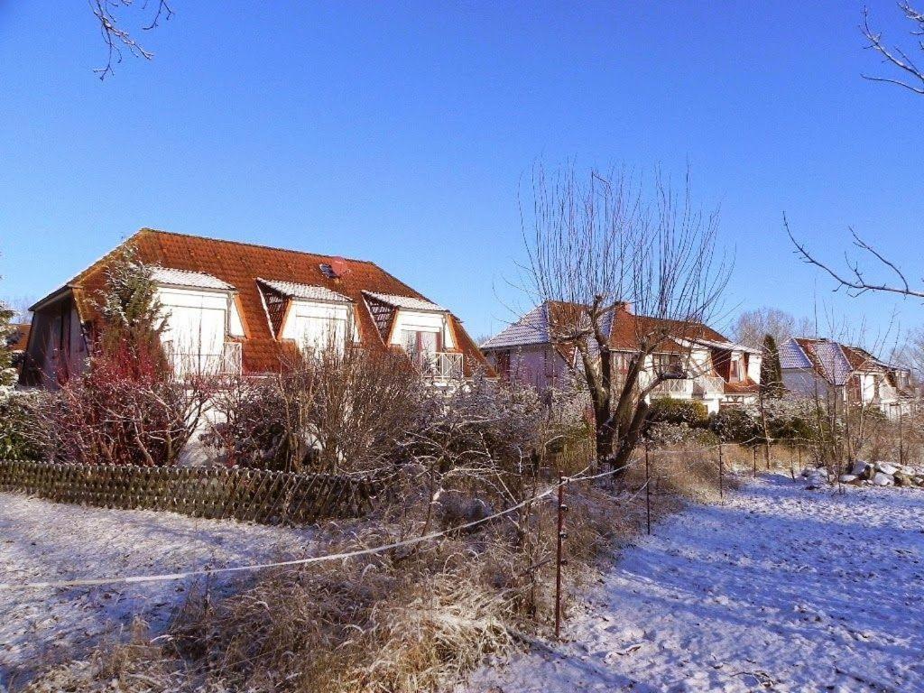 Ferienwohnung-Klaus-Stoertebeker-Mit-Sonnenterrasse-Garten-Zwischen-Strand-Wald-Und-Wiese Gustow  Dış mekan fotoğraf