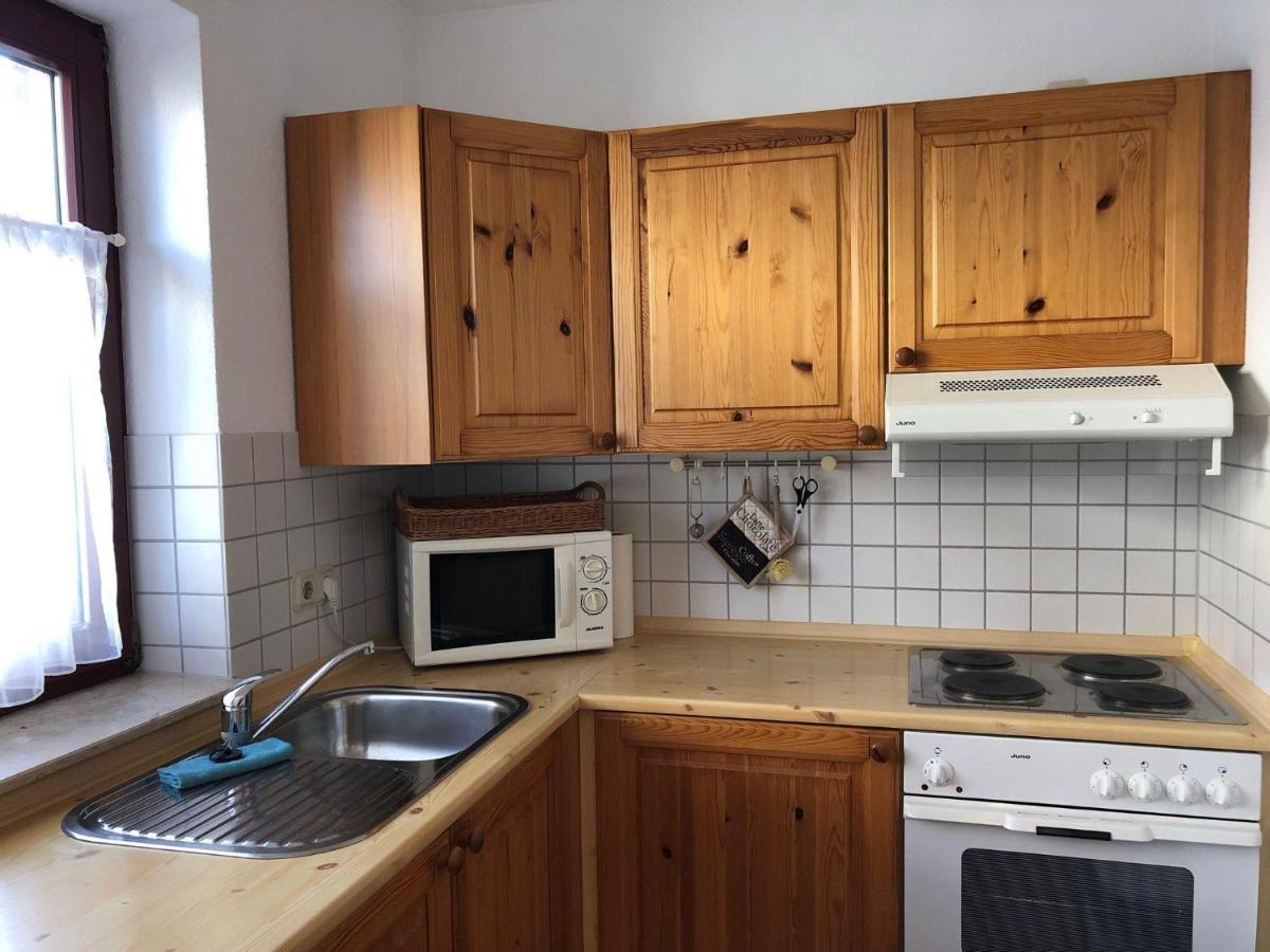 Ferienwohnung-Klaus-Stoertebeker-Mit-Sonnenterrasse-Garten-Zwischen-Strand-Wald-Und-Wiese Gustow  Dış mekan fotoğraf
